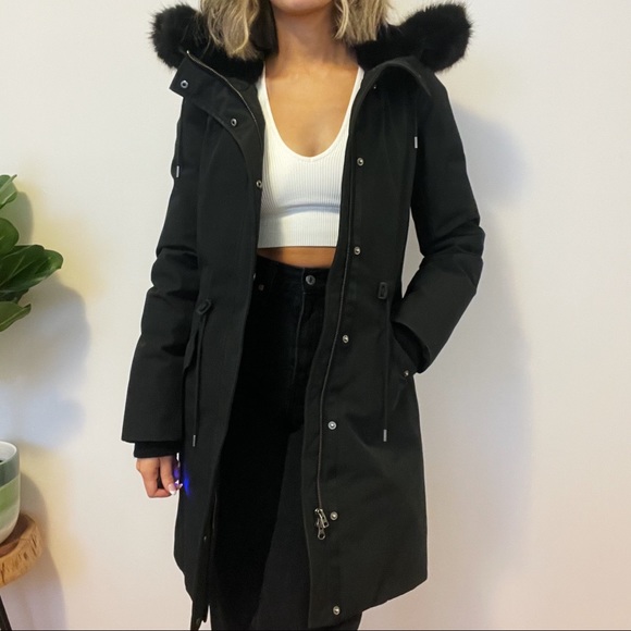 Black Wilfred Parka from Aritzia - Picture 2 of 3
